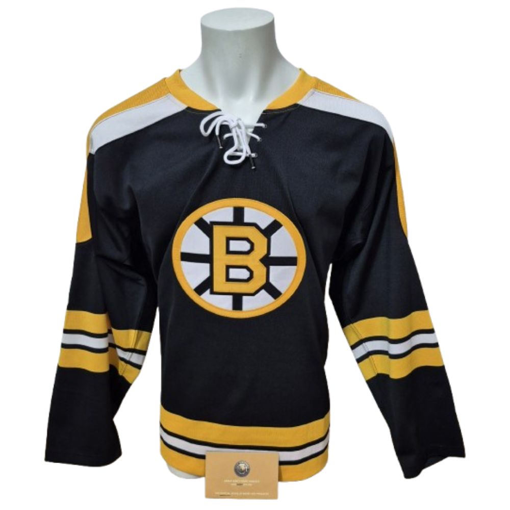 Official Mitchell and Ness signed jersey - Bobby Orr black GNR coa