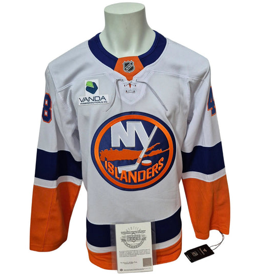 Official Fanatics Premium signed jersey - Matthew Schaefer away UD coa