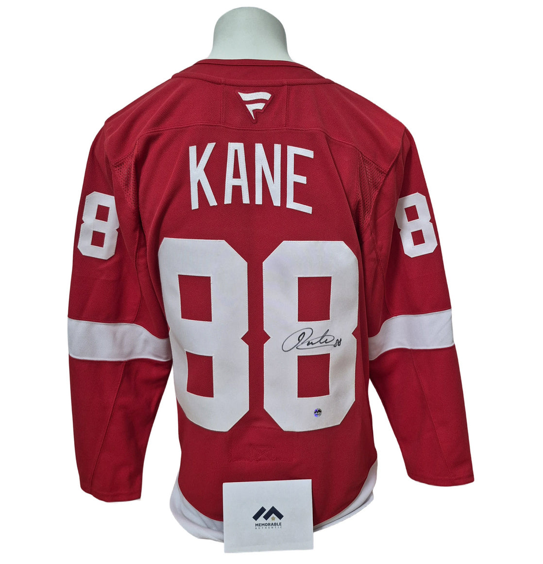 Official Fanatics Premium signed jersey - Patrick Kane home Memorable coa