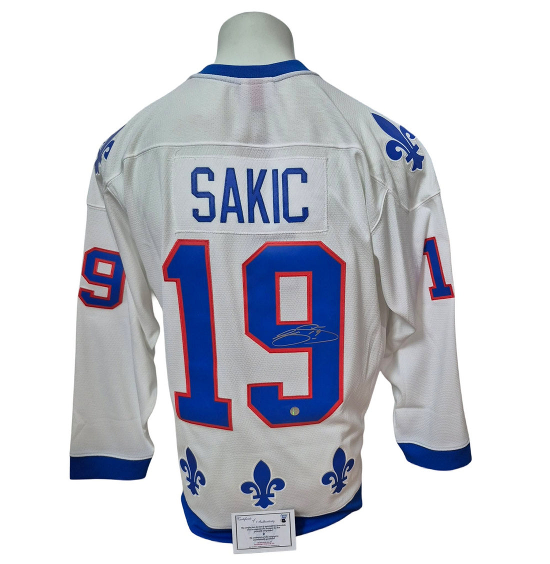 Official Mitchell and Ness vintage signed jersey - Joe Sakic white Frozen Pond coa