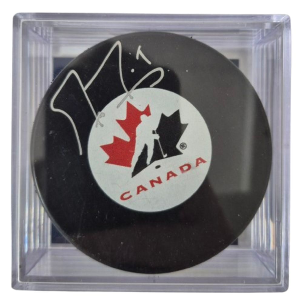 Official signed NHL puck - Marc-André Fleury team canada Memorable coa