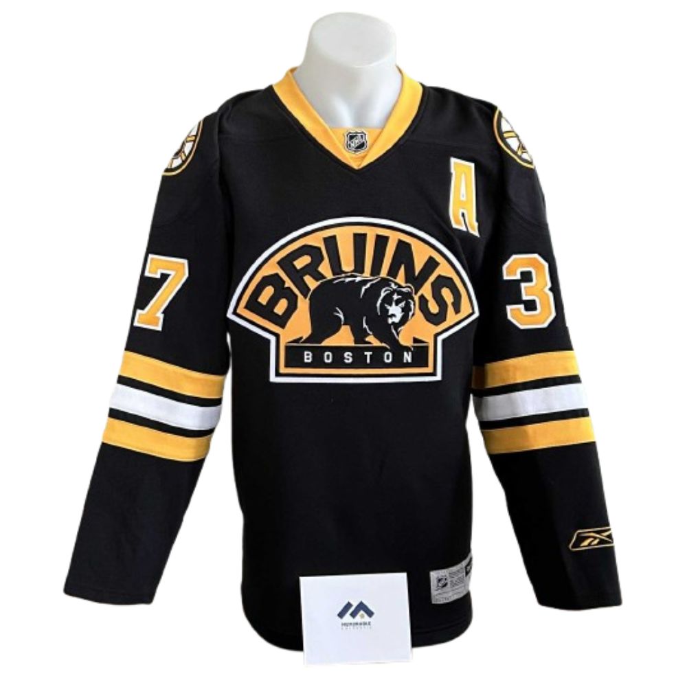 Official Reebok signed jersey - Patrice Bergeron black Memorable coa